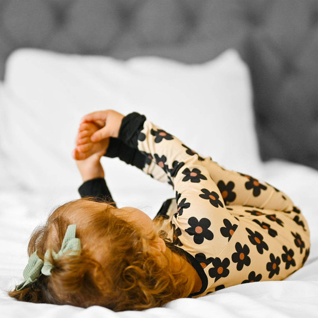 Black Daisy Bamboo Zipper Romper Pajamas